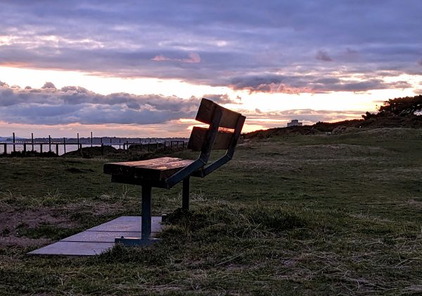 Sunset-with-bench