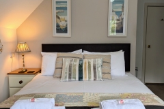 Room-9-photo-1