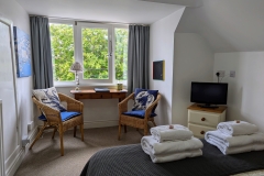 Room-9-photo-3